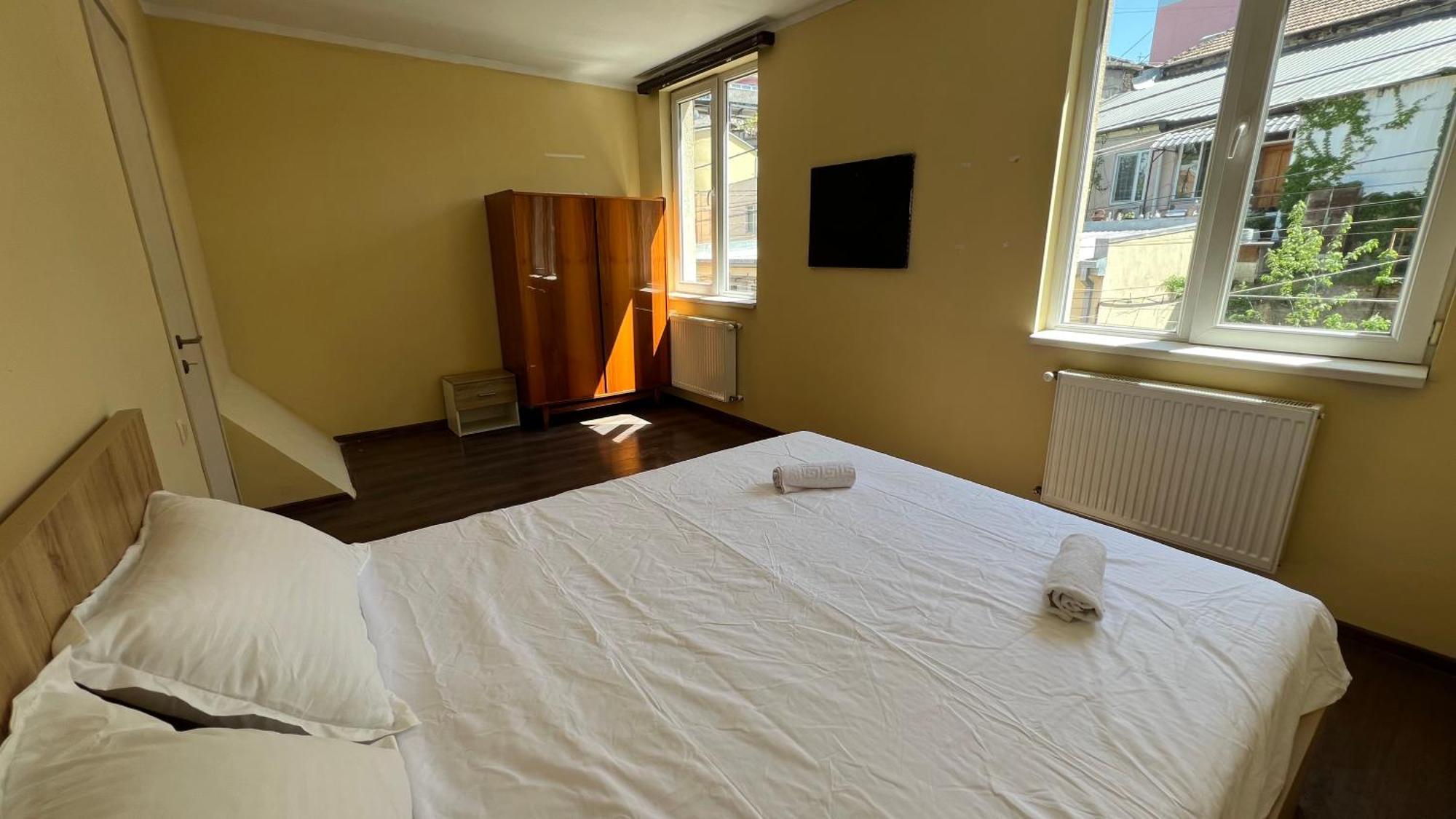 Garden House Tbilisi Hotel Ngoại thất bức ảnh